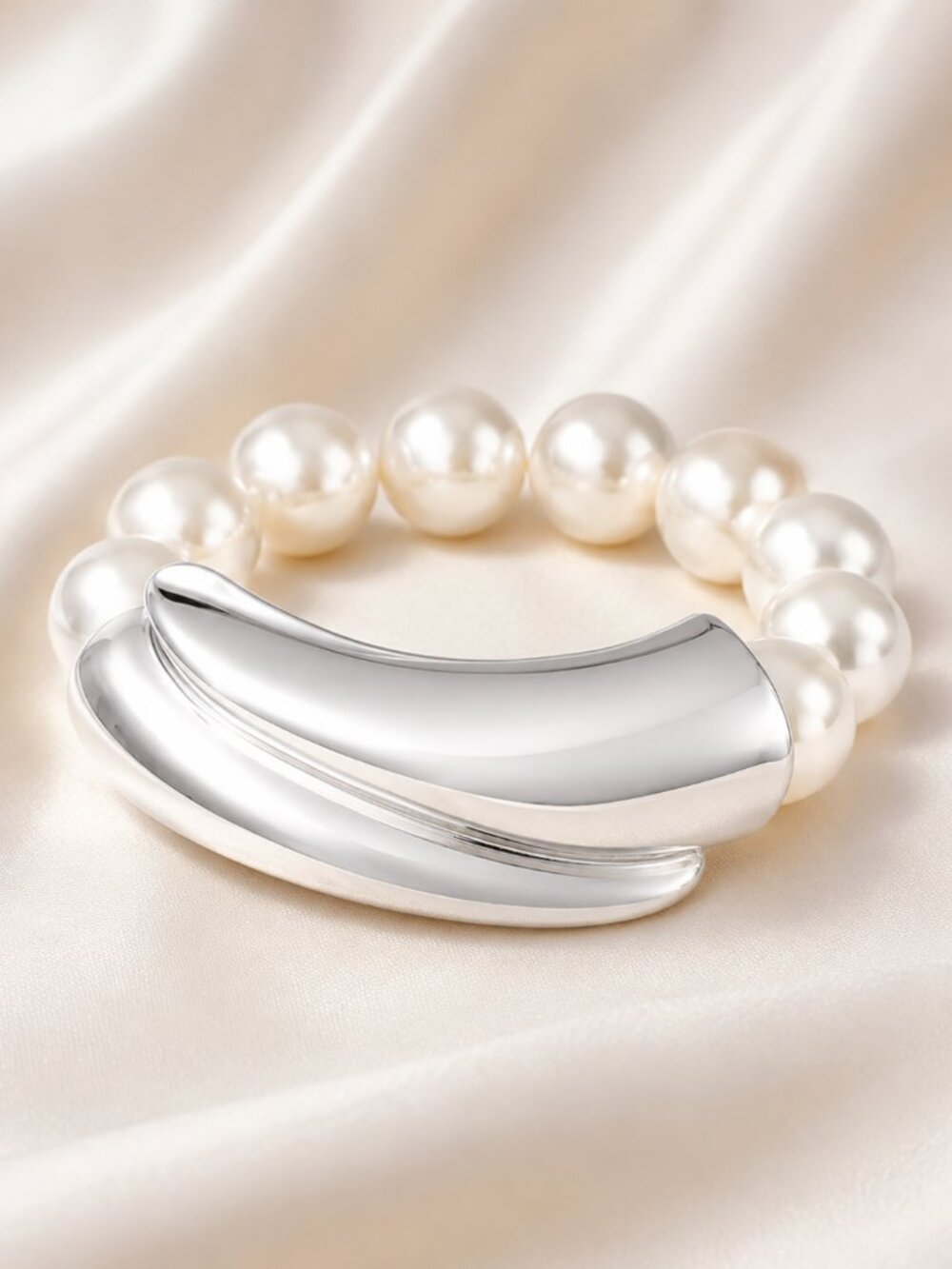 E&L Statement Sterling Silver Pearl Bracelet with Magnetic Closure Israel